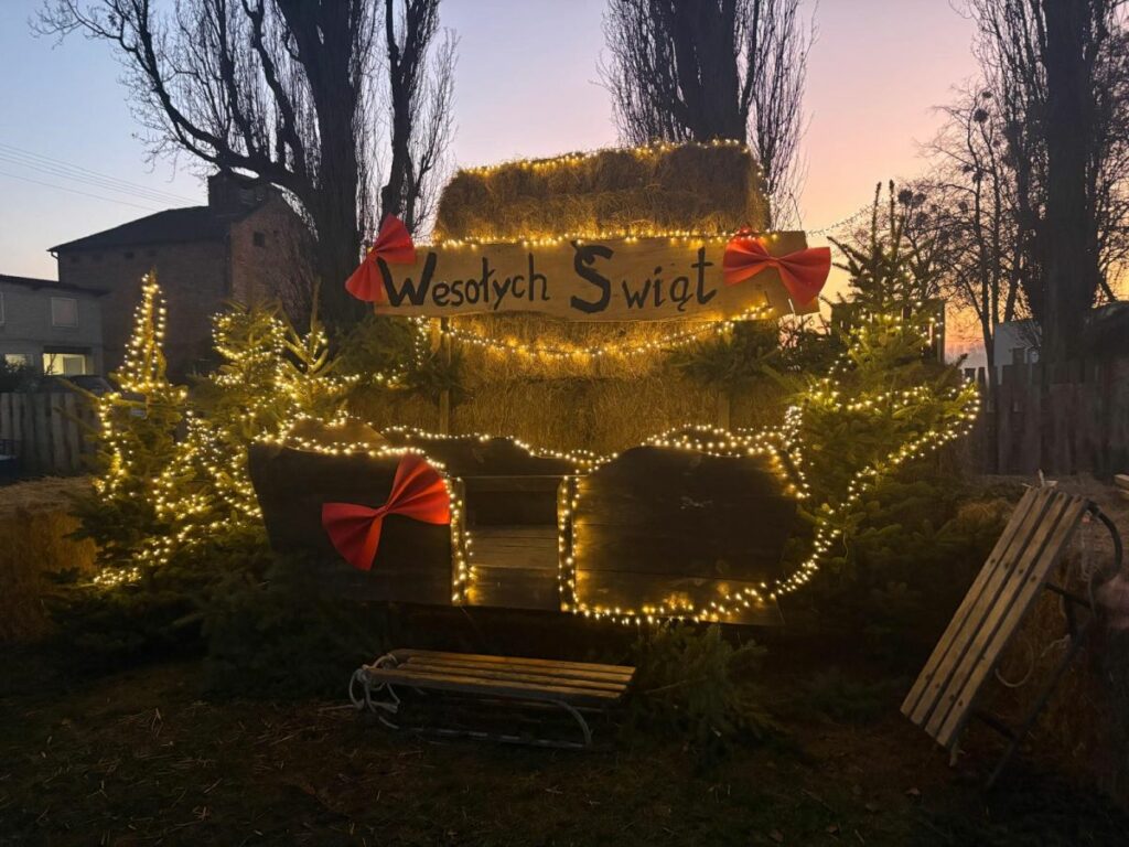 RZD Kępa - Dekoracja Jarmarku Bożonarodzeniowego na Kępie